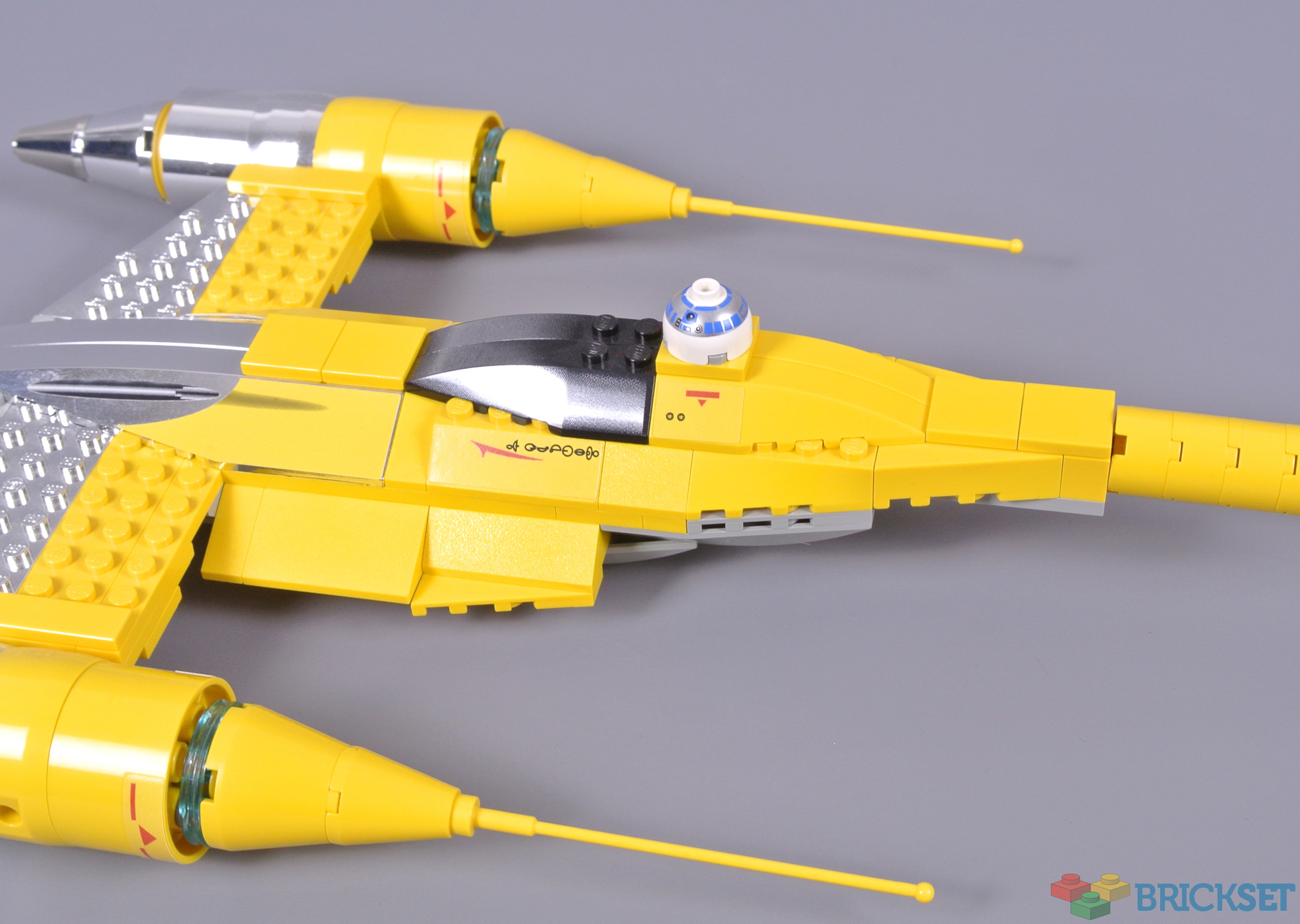 Royal n1 best sale starfighter lego